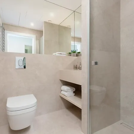 아파트 Unique Tower Lux By Renters Prestige *