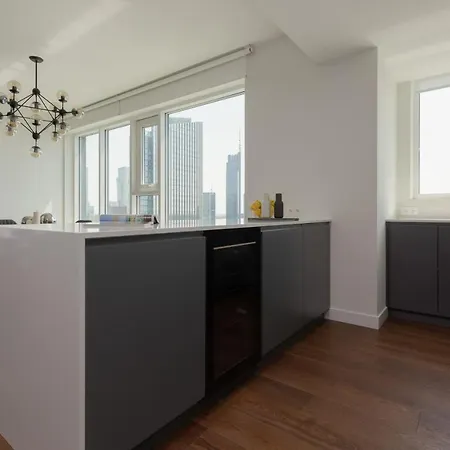Unique Tower Lux By Renters Prestige 바르샤바