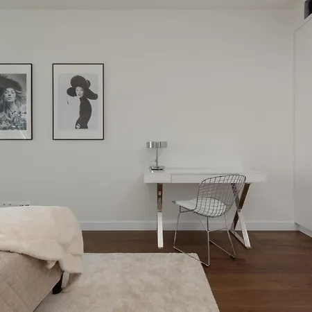 Unique Tower Lux By Renters Prestige