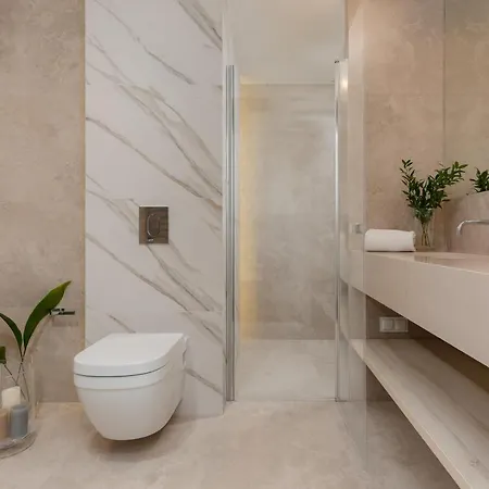 Unique Tower Lux By Renters Prestige 아파트 바르샤바