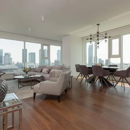 Unique Tower Lux By Renters Prestige 아파트 *